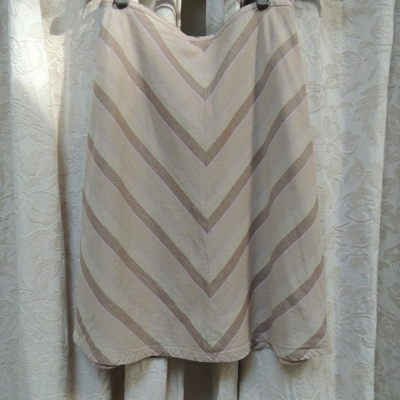 GAP Dresses & Skirts - Gap linen & cotton chevron stripe skirt.  OBO